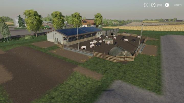 FS19 - Huge Pig Enclosure V1